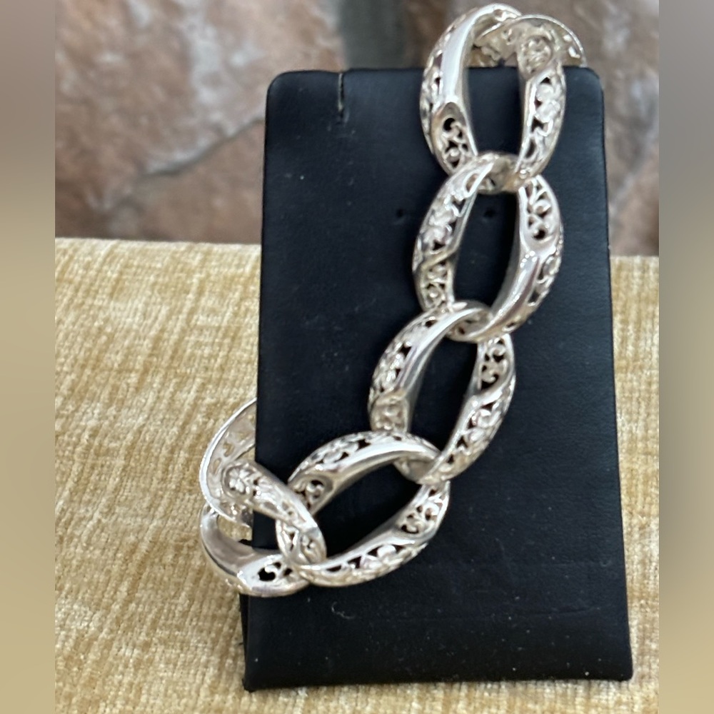 Vintage sterling Poland link style bracelet